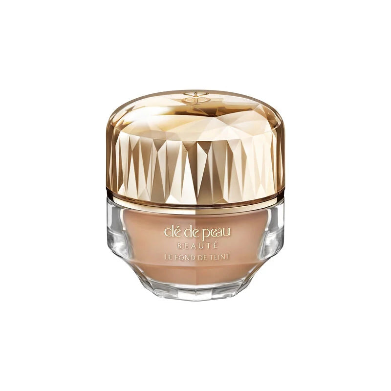 Clé de Peau:The Foundation SPF 22-The Luxury Lane