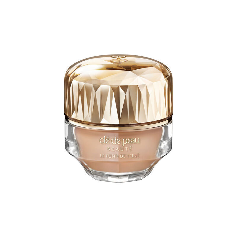 Clé de Peau:The Foundation SPF 22-The Luxury Lane