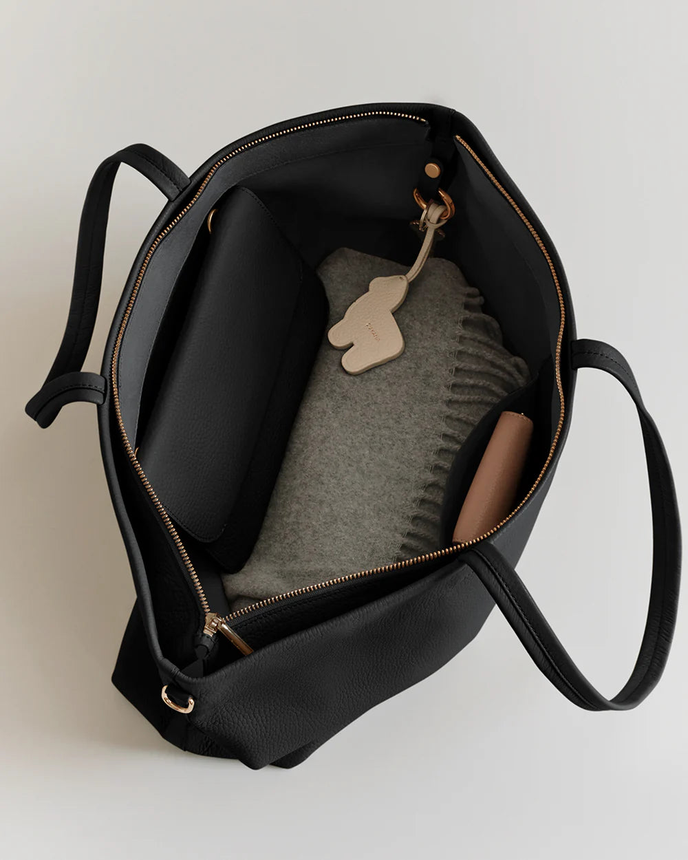 Cuyana Classic Easy Zipper Tote-The Luxury Lane