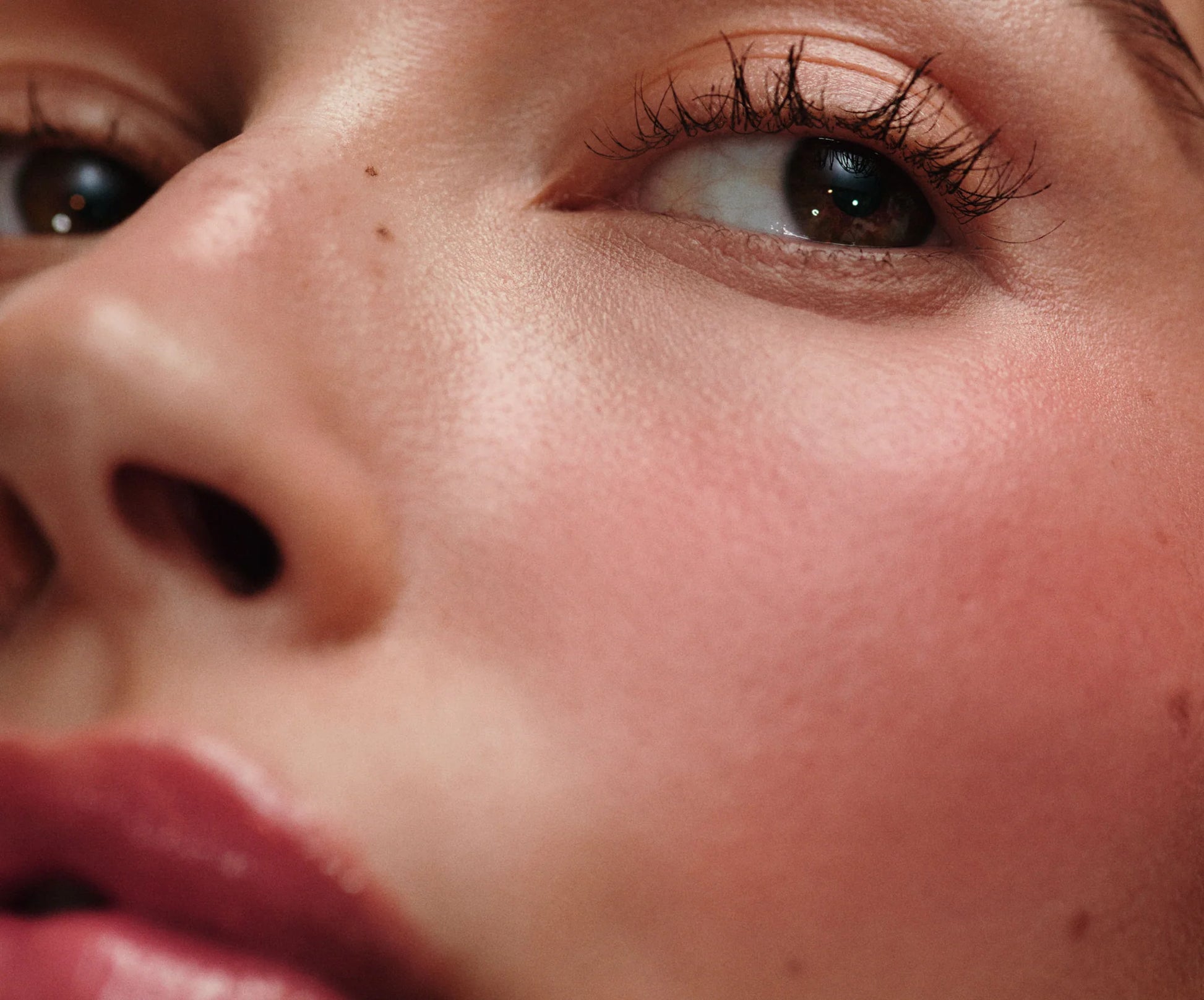 rhode pocket blush freckle - neutral peach-The Luxury Lane