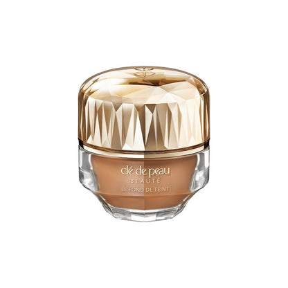 Clé de Peau:The Foundation SPF 22-The Luxury Lane