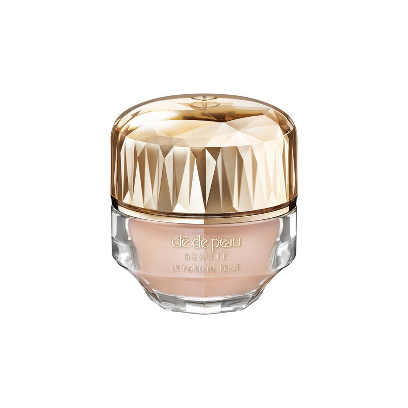 Clé de Peau:The Foundation SPF 22-The Luxury Lane